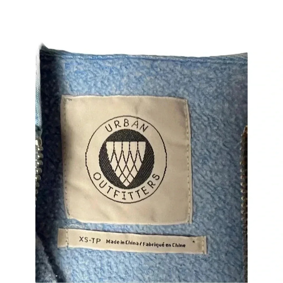 1687. URBAN OUTFITTERS CROPPED FULL ZIP JACKET WITH HOOD AND DRAWSTRING SIZE XSM - Picture 5 of 9